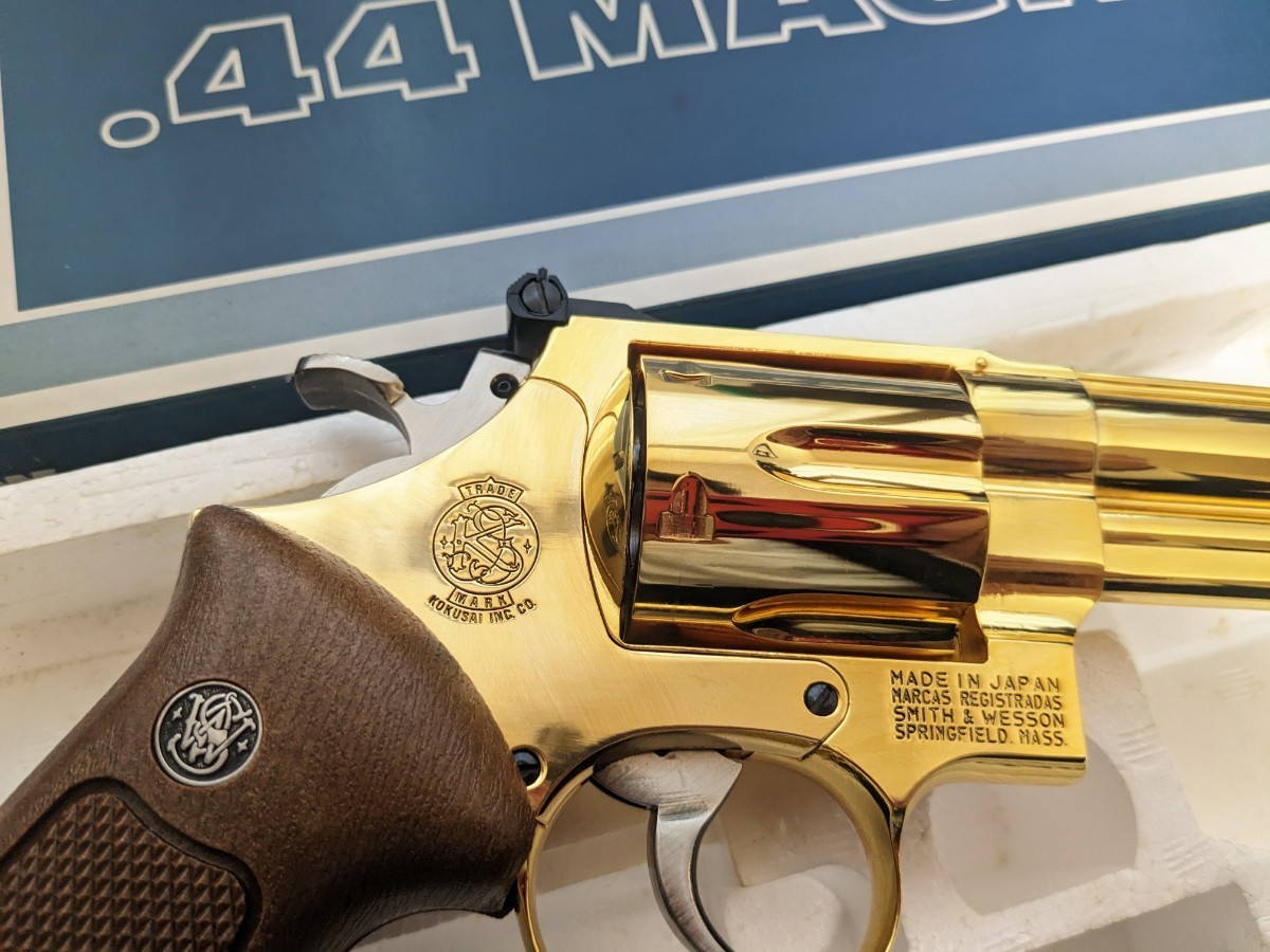 コクサイ 24金 S&W M29 AF 44マグナム　8 3/8インチ SMG規格　 金属モデル　未発火　美品_画像5