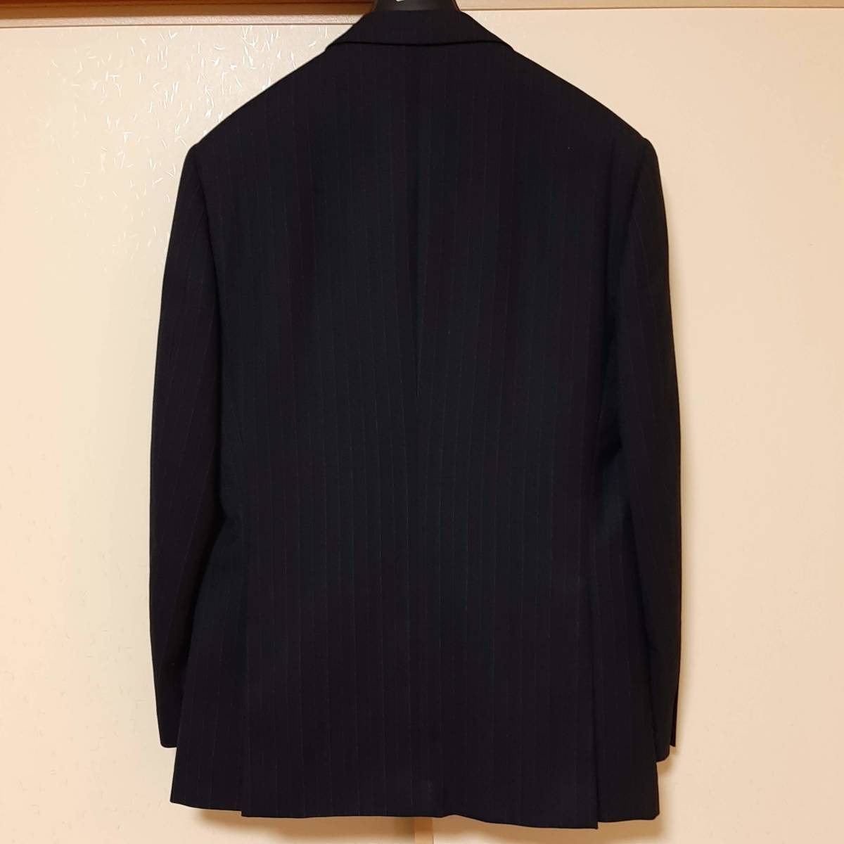 見事な ジョルジオ アルマーニ スーツ メンズ サイズ50 毛100％ 濃紺