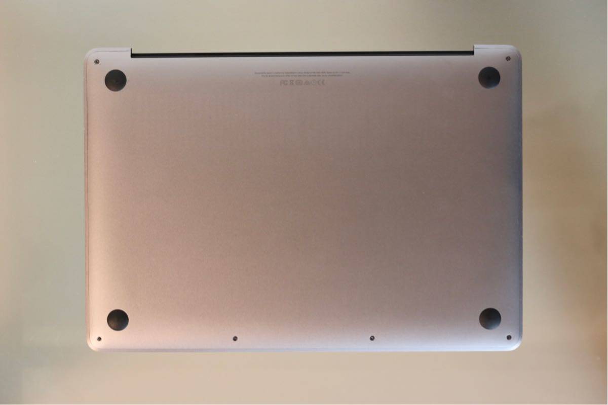 Apple MacBook Pro 13-inch 2016 Thunderbolt 3ポートx 2 Apple MacBook Pro 13-inch 2016 Thunderbolt 3ポートx 2