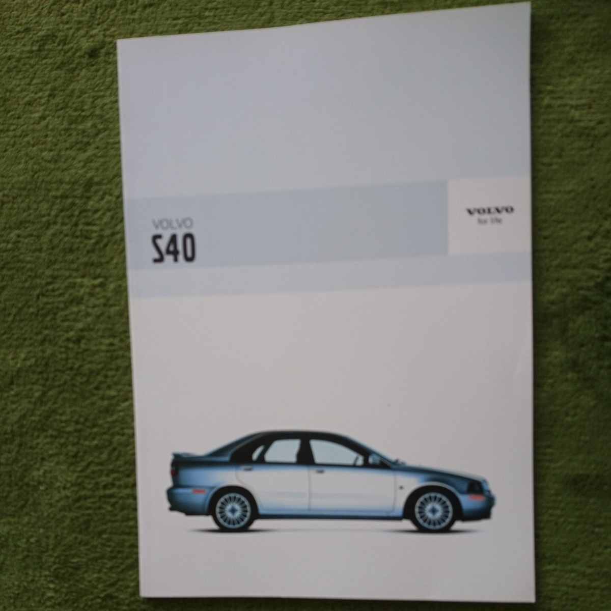 ボルボ　S40　初代　後期モデル　最終　2003年5月発行　S40クラッシック　S40　2000年7月～2004年4月対応　37ページ本カタログ　未読品_画像1