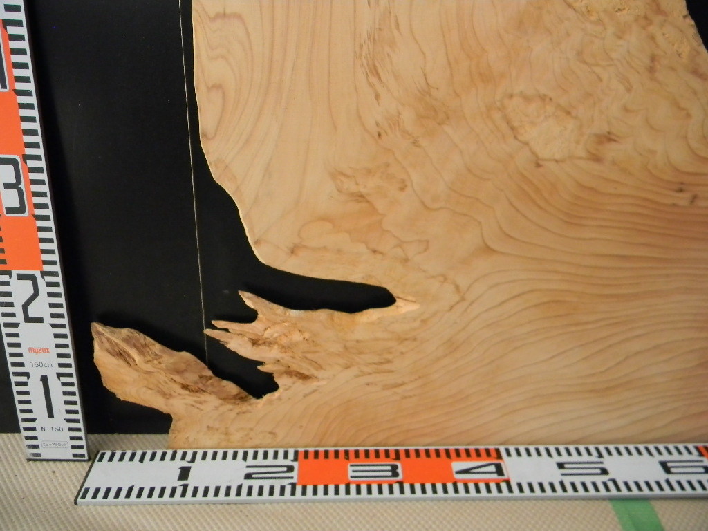 3092664 杉 60cm×61.5cm×1.5cm☆無垢板１枚板 木材 板 DIY 板材 天板 棚板 テーブル 看板 花台など種類豊富！_画像7
