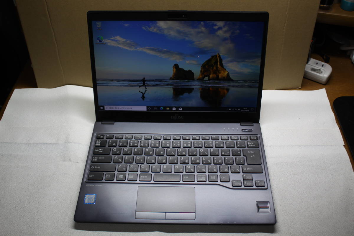 FUJITSU FMV LIFEBOOK U938/S Core i5 7300U 2.6GHｚ・メモリー8ＧＢ