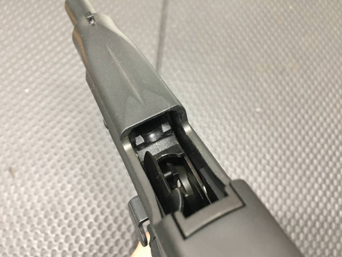 MG063 【プラスチックモデルガン】 SPG 未発火 MGC SIG-SAUER P220 サテン・ブラックモデル_画像9