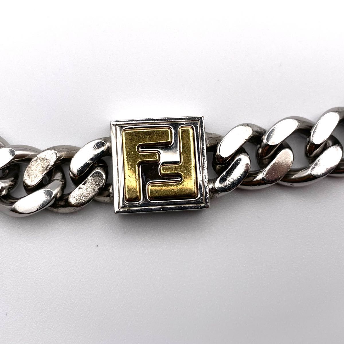 美品】フェンディ FENDI カーブチェーンネックレス チェーン 美品】フェンディ FENDI カーブチェーンネックレス チェーン