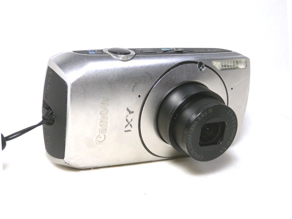 超可爱の ☆Canon IXY F2.0レンズ☆SDカード付 シルバー 30S キヤノン