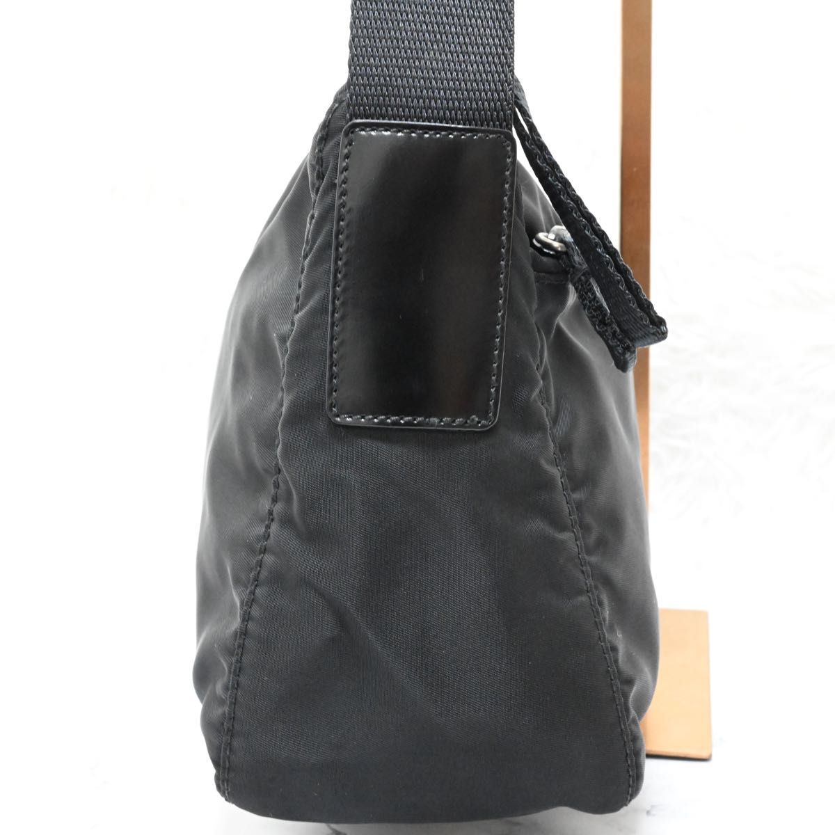 極美品 プラダ PRADA ショルダーバッグ カメラバッグ ナイロン 極美品 プラダ PRADA ショルダーバッグ カメラバッグ ナイロン