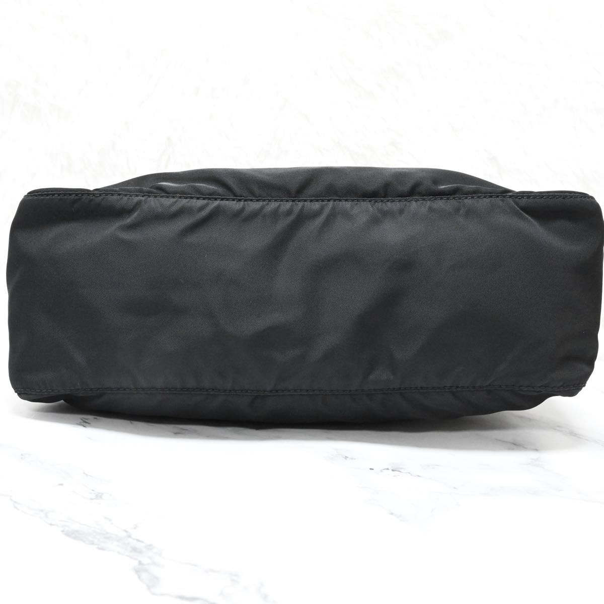極美品 プラダ PRADA ショルダーバッグ カメラバッグ ナイロン 極美品 プラダ PRADA ショルダーバッグ カメラバッグ ナイロン