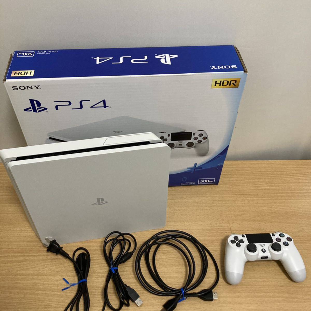 PS4本体 CUH-2100A グレイシャー・ホワイト 500GB _画像1