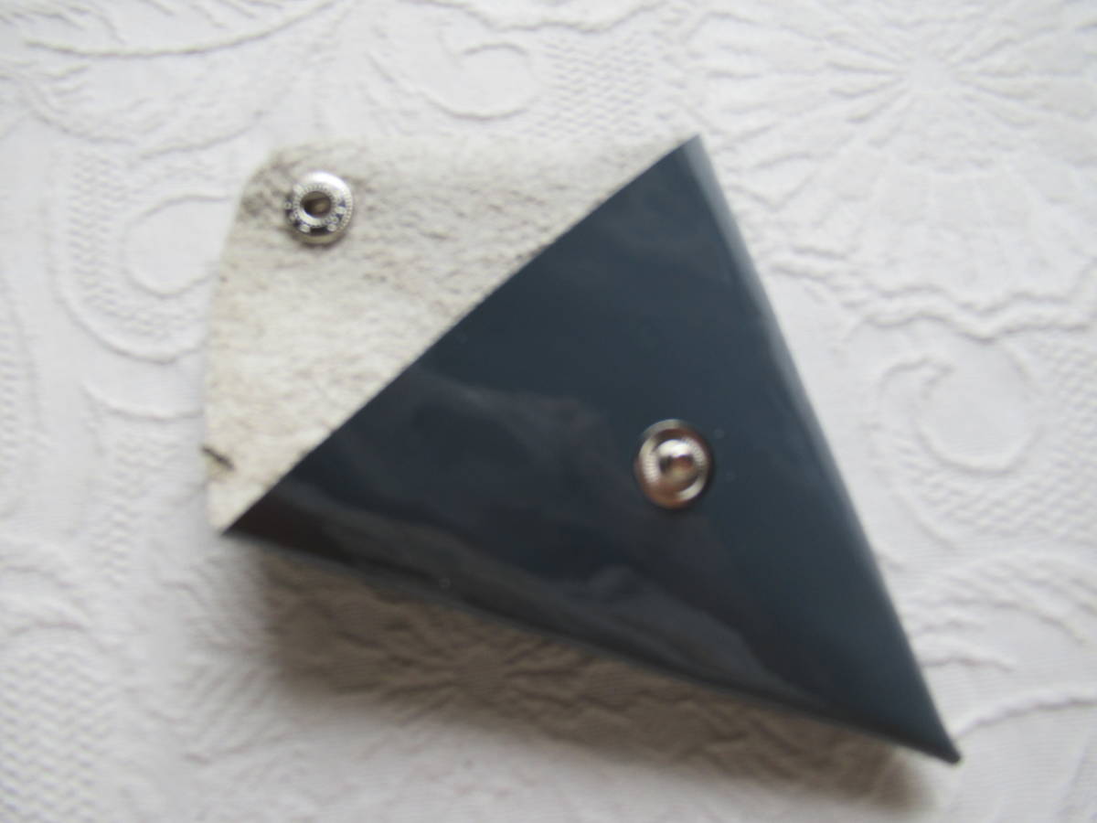  handmade real leather made triangle purse coin case change purse . gray enamel 