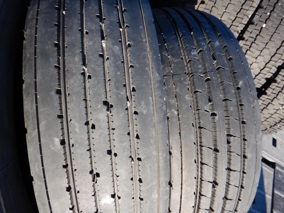 4本価格★パT7044■215/70R17.5 123/121J BRIDGESTONE R173 夏タイヤ★条件付送料無料★トラック 地山 積載車_画像2