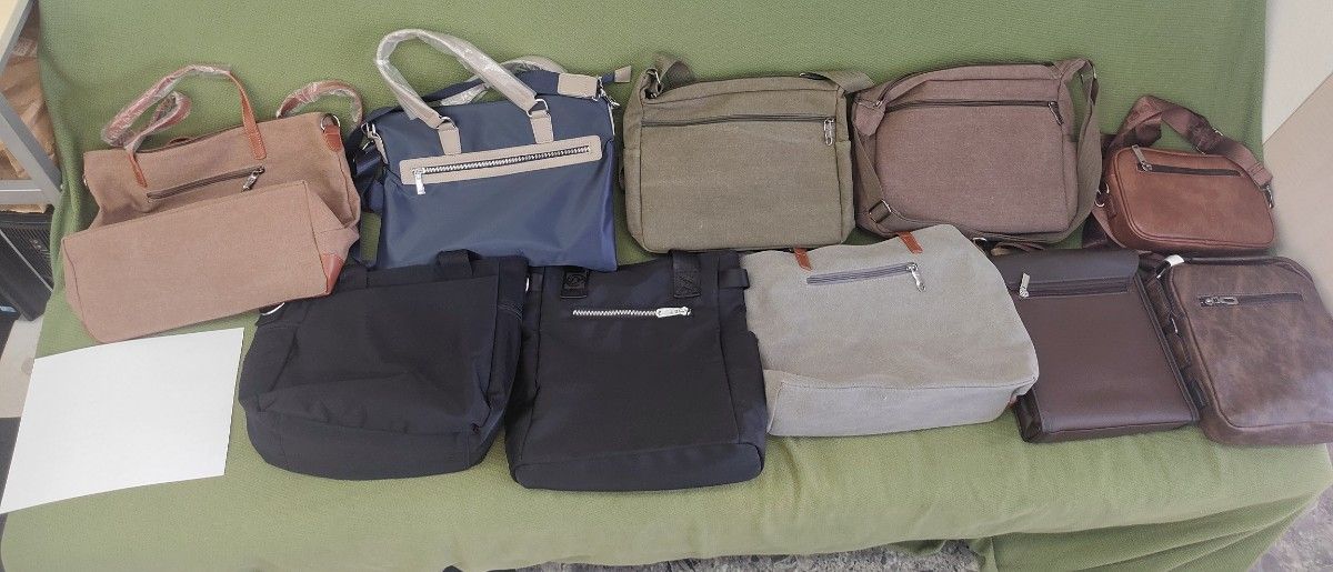 良質の新品カバン（鞄）１０個　【カバン店廃業による大量在庫処分】ショルダーバッグ、トートバック等