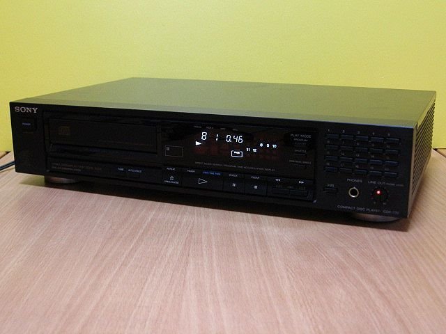 半額】 SONY☆良品 CDプレーヤー☆リモコン付☆CDP-770 動作良好☆高