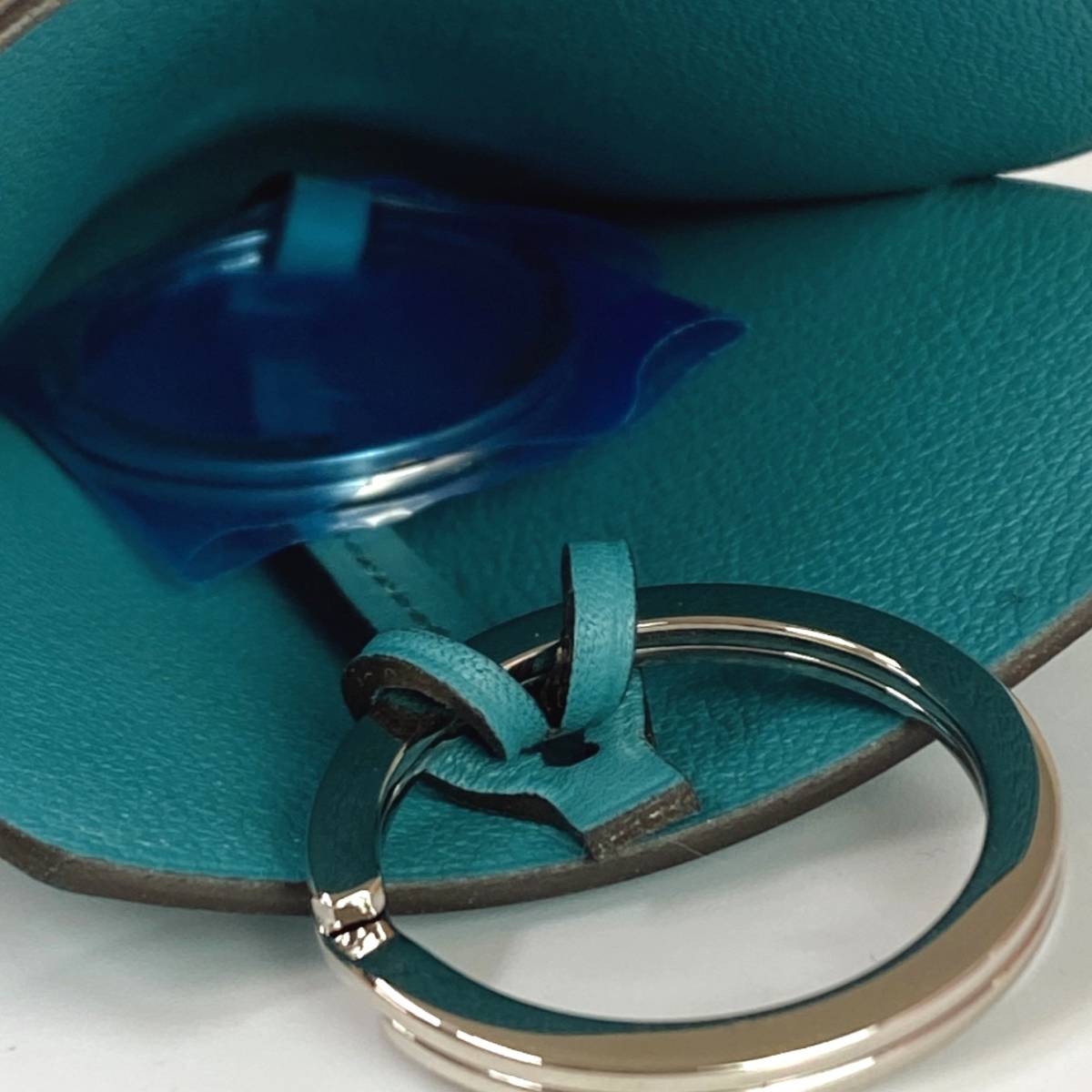  прекрасный товар HERMESbok шарф cloche to ключ покрытие кольцо для ключей X печать зеленый / оттенок голубого Hermes колье женский мужской .MZ