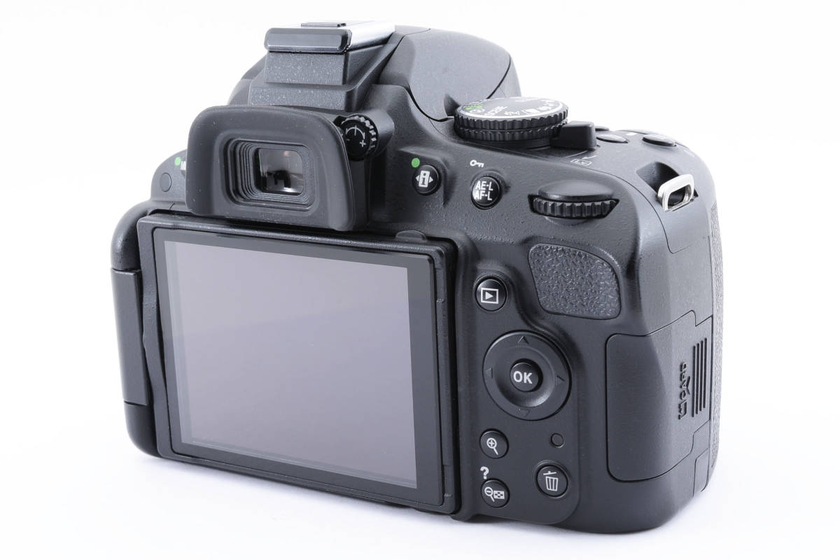 売れ筋ランキングも □ 少ないショット数5324回・美品 □ ニコン Nikon