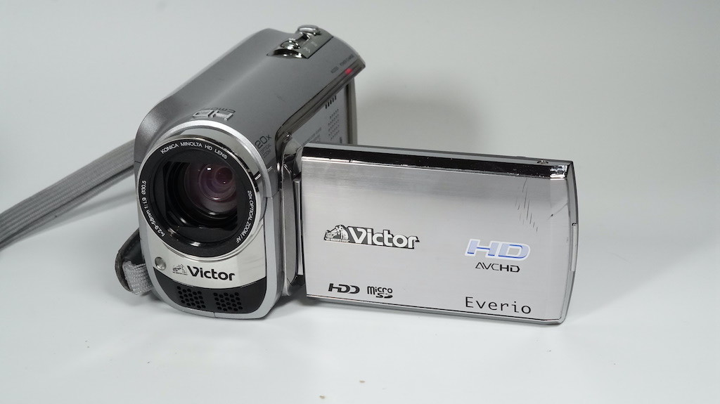 値引きする Victor JVC Everio 1週間保証/9378 動作OK シルバー GZ
