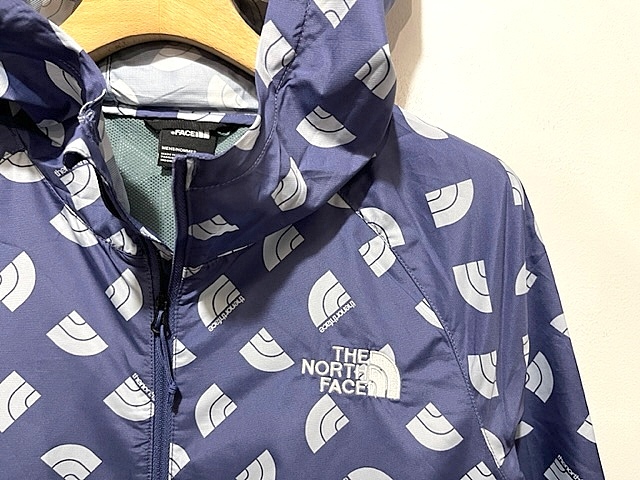 新品 正規品 USA限定 日本未発売 The North Face ノースフェイス 袖ロゴ　ワッペン付き ナイロンジャケット US-S ナイロンパーカー_画像8