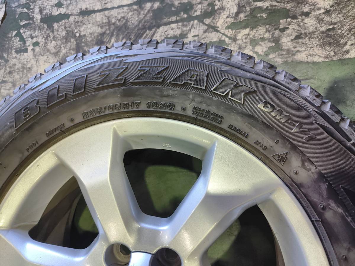 T-18 トヨタ純正 ホイール 冬用タイヤ付 ヴァンガード17X7J+45 5穴 114.3 225/65R17_画像7