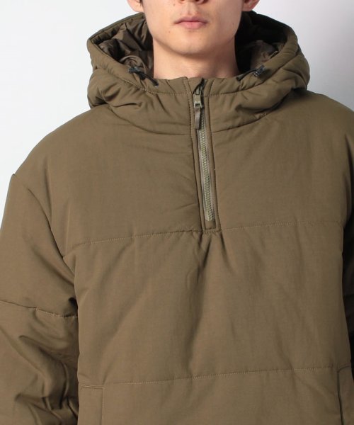 Lサイズ相当 新品 LEVI'S MADE&CRAFTED FILLED PULLOVER ダウン Lサイズ相当 新品 LEVI'S MADE&CRAFTED FILLED PULLOVER ダウン