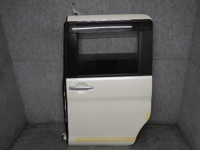 タント DBA-LA600S 左リアドアASSY W24 白パール 67004-B2220【同梱不可】-