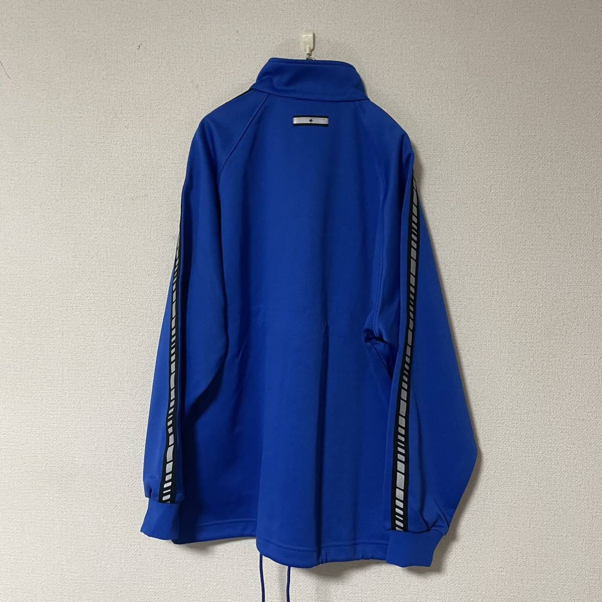 未使用・タグ付き】DESCENTE デサント ジャージ セットアップ 未使用・タグ付き】DESCENTE デサント ジャージ セットアップ