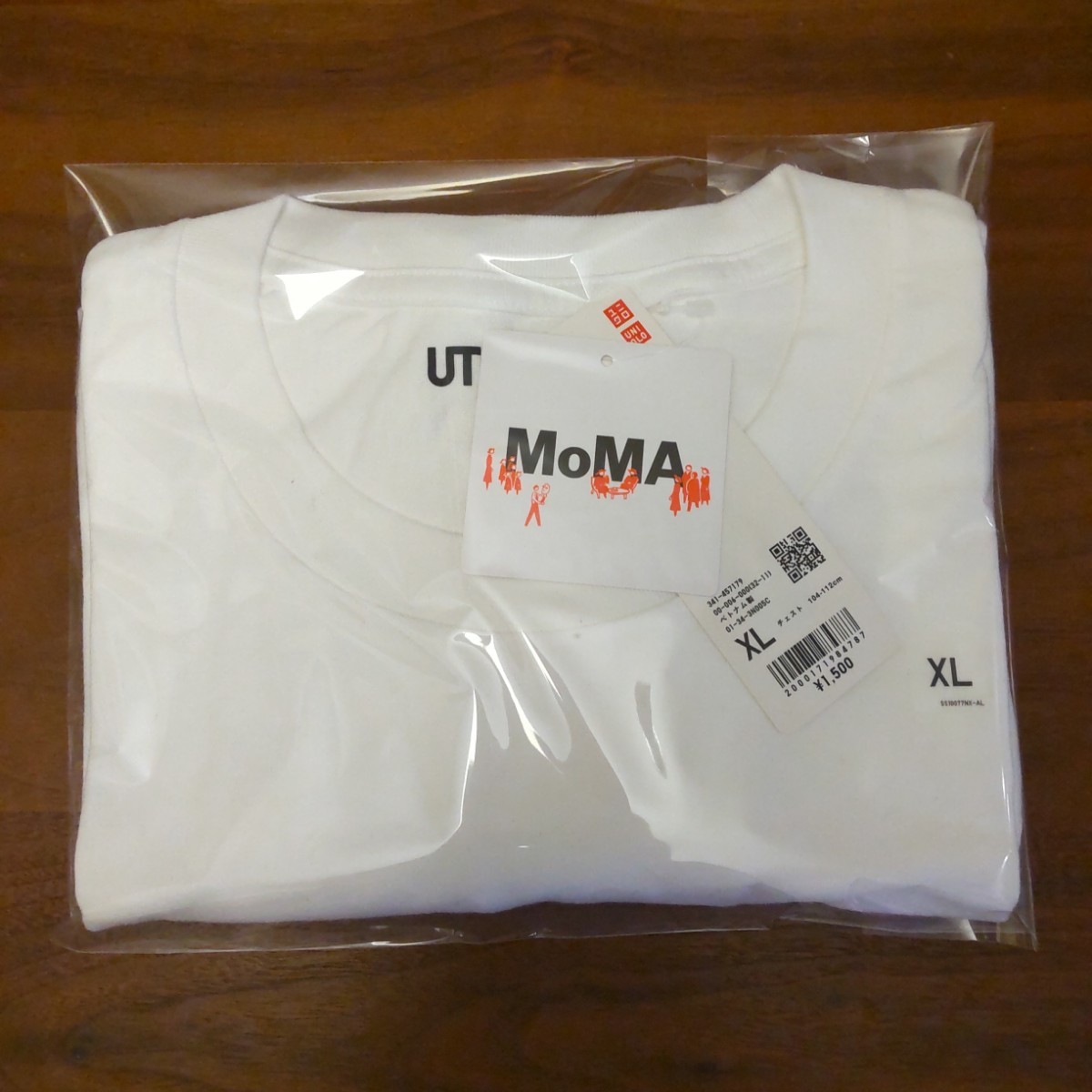 ユニクロ Tシャツ UT MoMA モマ XLサイズ_画像2