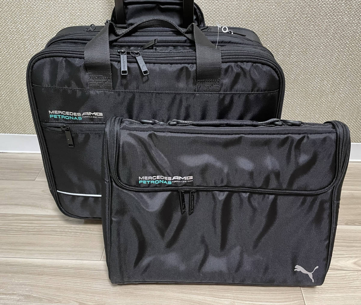 メルセデスAMG 2013支給品 キャリーバッグ 未使用品 PCインナー メルセデスAMG 2013支給品 キャリーバッグ 未使用品 PCインナー