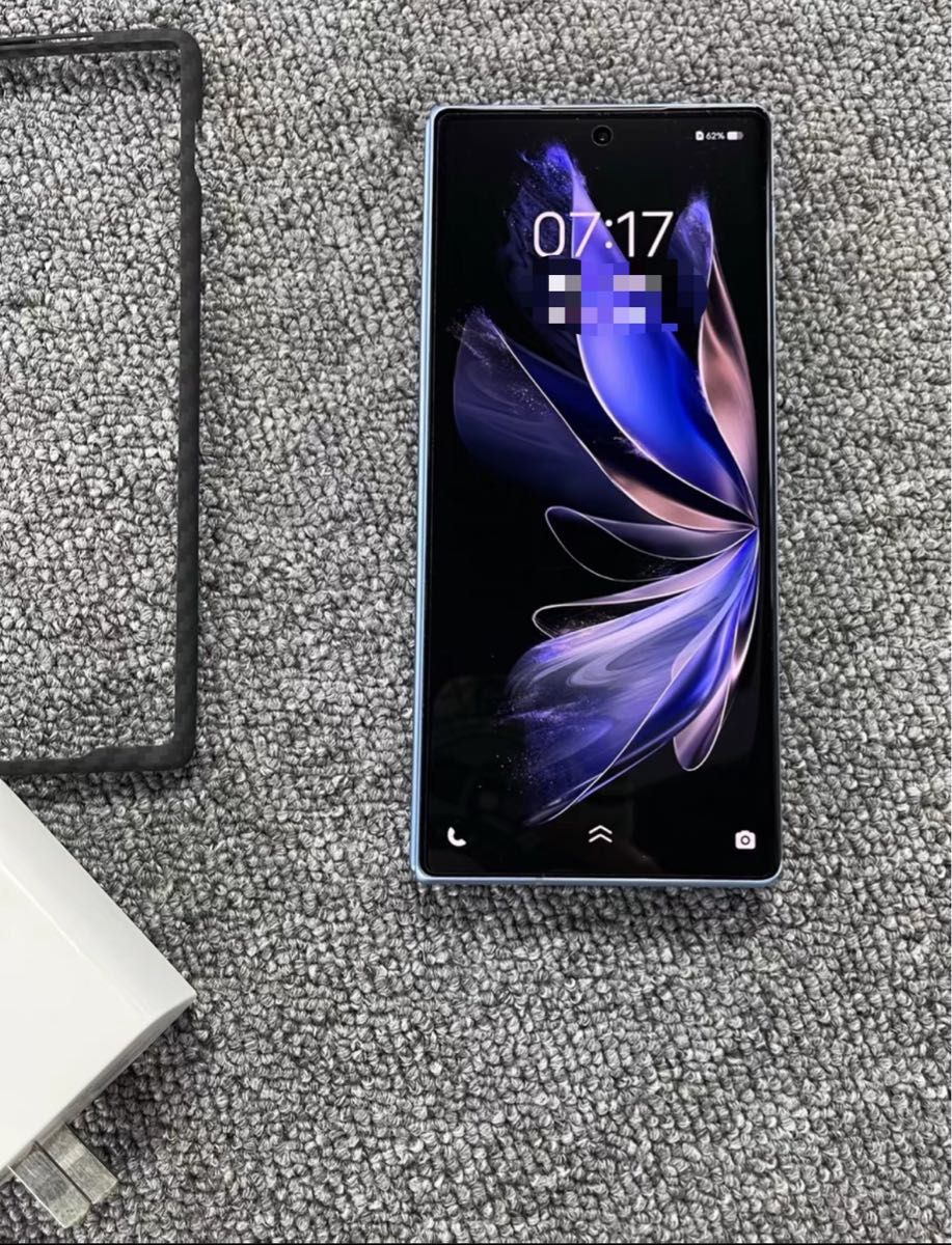 美品 Vivo X Fold 2 ブラック 12/256GB ブルー