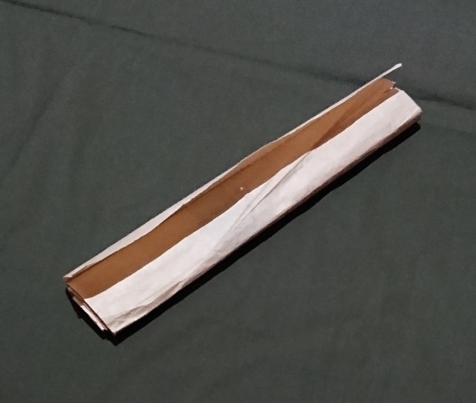 墨絵一筆書蛇 まくり 掛軸 蛇墨絵 縁起物 肉筆?印刷? 落款 東 墨絵一筆書蛇 まくり 掛軸 蛇墨絵 縁起物 肉筆?印刷? 落款 東