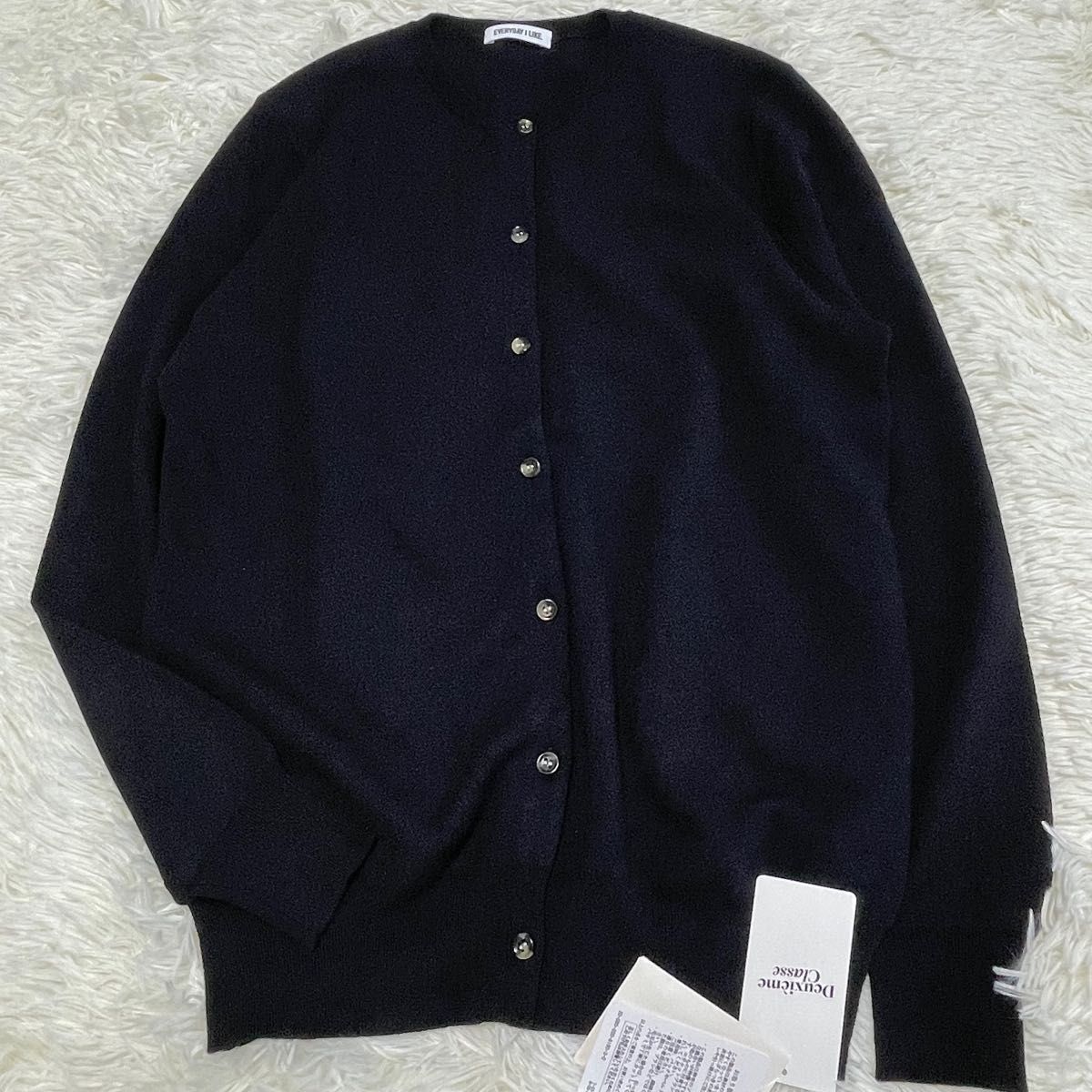 美品 EVERYDAY I LIKE クルーネックニットカーディガン カシミヤ混 EVERYDAY I LIKE カシミヤ混 クルーネックカーディガン 黒