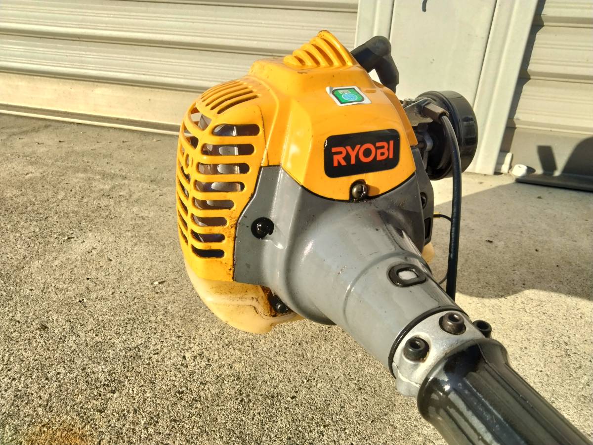 程度良好　RYOBI　リョービ　刈払機　草刈機　EKK-220　軽量　コンパクト　女性向き　肩掛け式　軽スタート_RYOBI刈払機EKK220