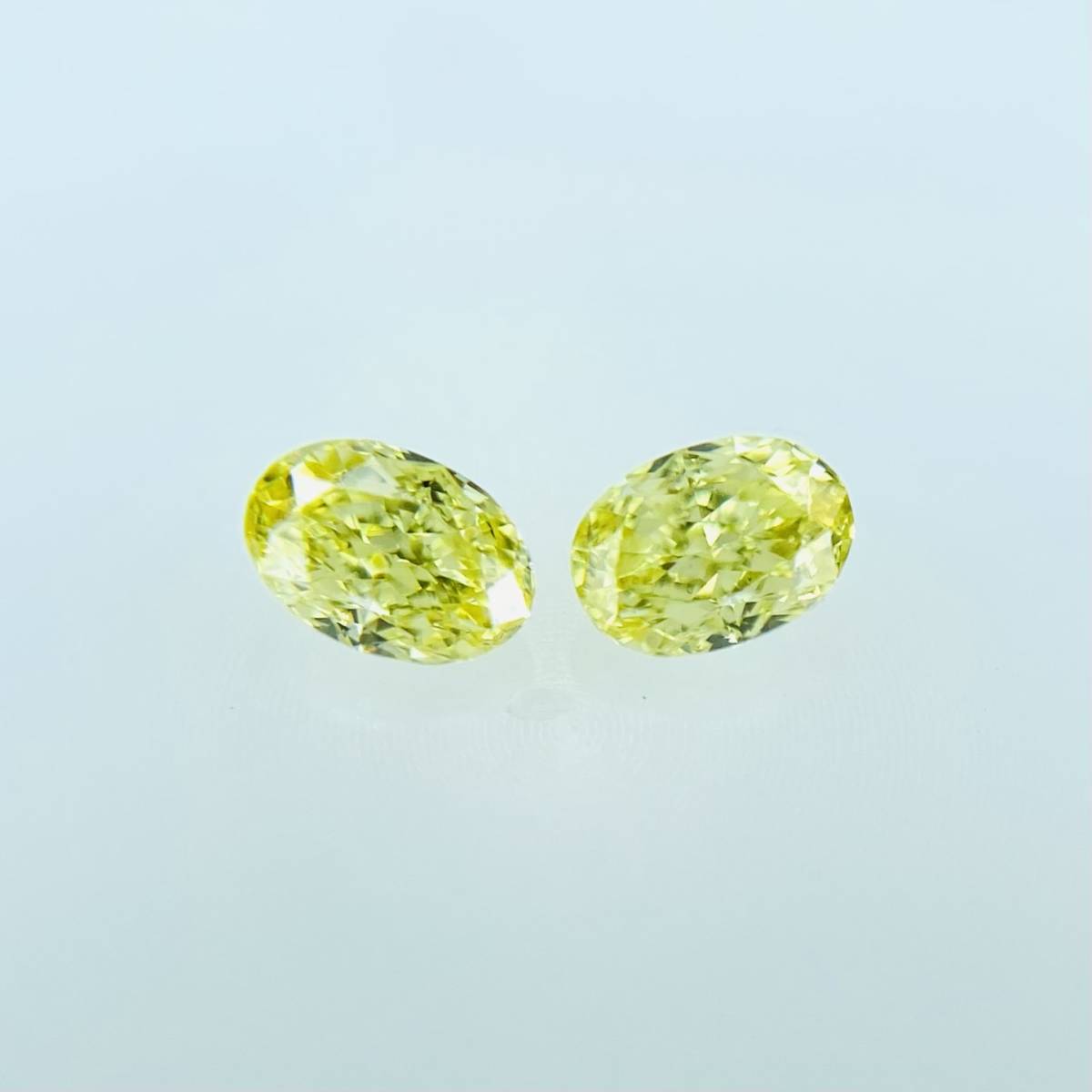 FANCY INTENSE YELLOW 0.107ct＆0.111ct/OV/RT2188/CGL