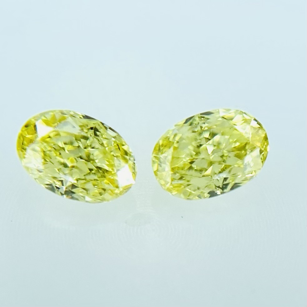 FANCY INTENSE YELLOW 0.107ct＆0.111ct/OV/RT2188/CGL