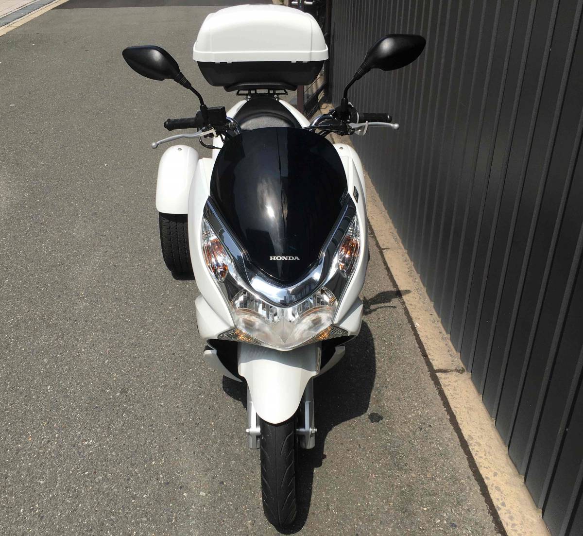 大阪 走行1597K 始動動画 ホンダ PCX 125 トライク 売切り バイク買取り、下取り、無料処分OK（検）シグナスX_画像8