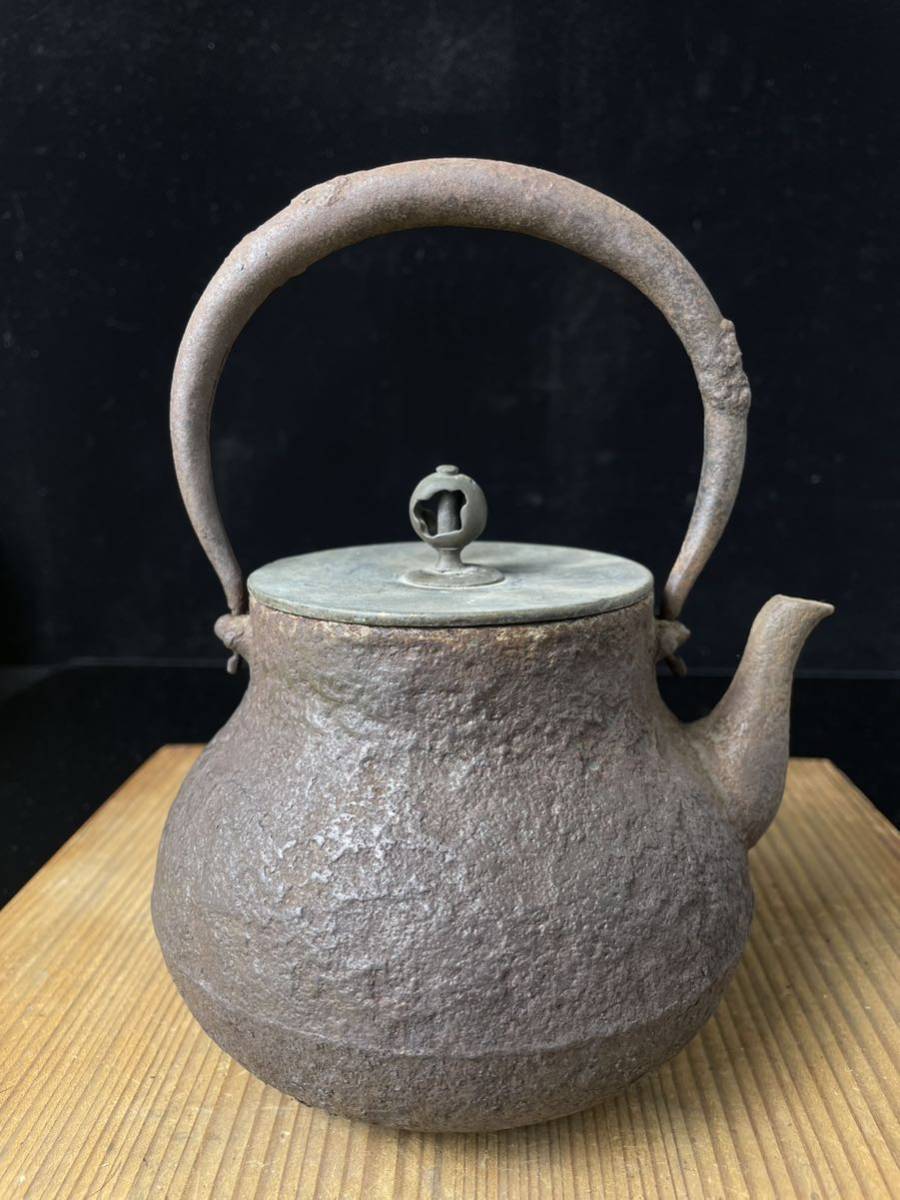 三】鉄瓶 象眼ツル付 茶道具 八景 紙箱 栞付き 約1410g 煎茶道具 o3018-A-