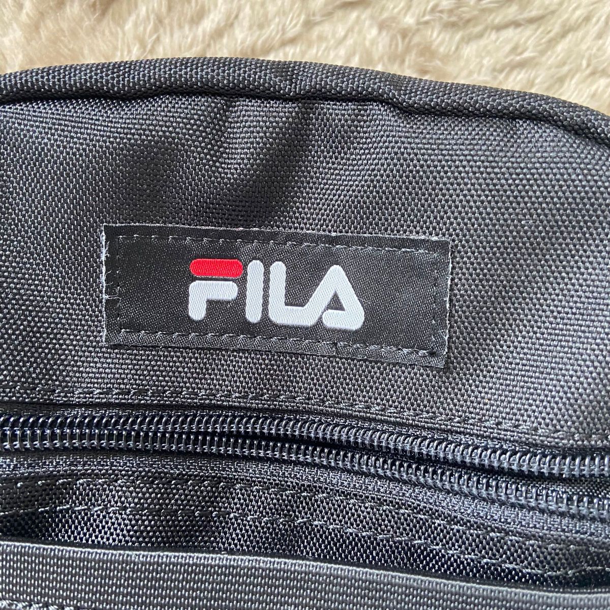 FILA ショルダーバッグ