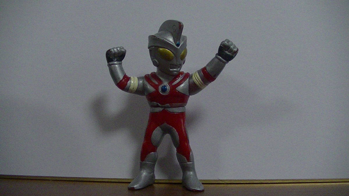  Ultraman супер .. Gekigen Ace sofvi 