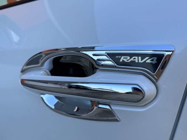 RAV4 2.5 ハイブリッド G E-Four 4WD 1年無制限距離保証付　TRDフルエアロ_画像9
