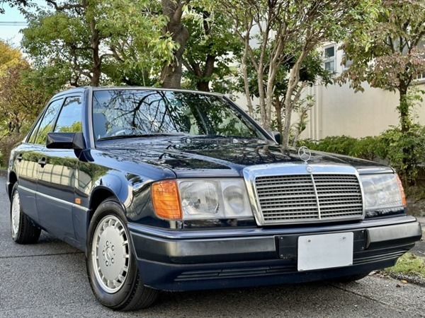 ミディアムクラス 300E W124_下にある[写真を見る]で全写真を見れます