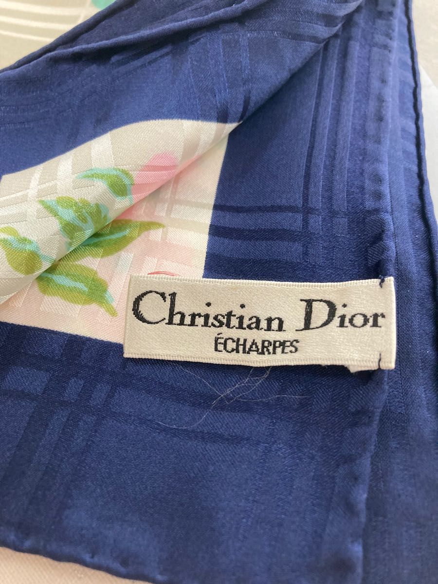レア クリスチャンディオール ChristianDior ECHARPES 花柄 大判 レア クリスチャンディオール ChristianDior ECHARPES 花柄 大判
