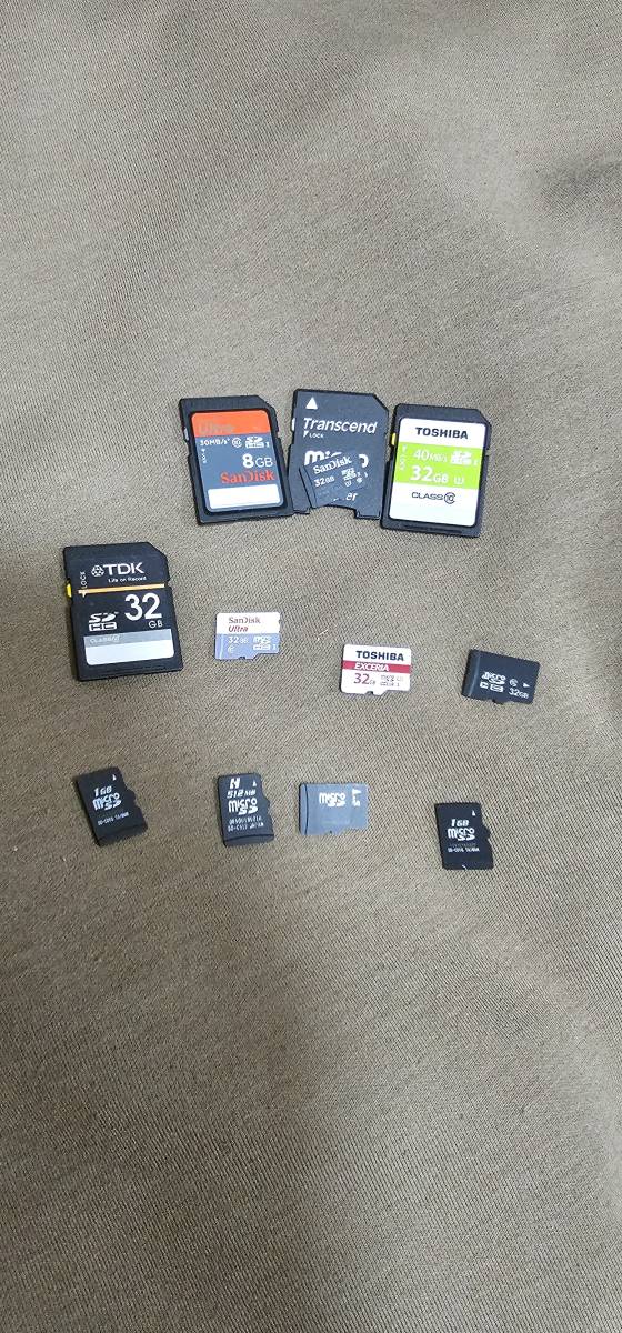 ☆中古　11枚　ＳＤカード　32ＧＢ　8GB　SDカード　microSD　マイクロSD　SDHC_画像1