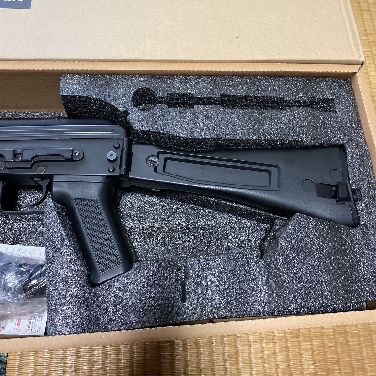 CYMA シーマ 電動ガン AK-74M フルメタル CYMA製AK専用マウント 付き_画像4