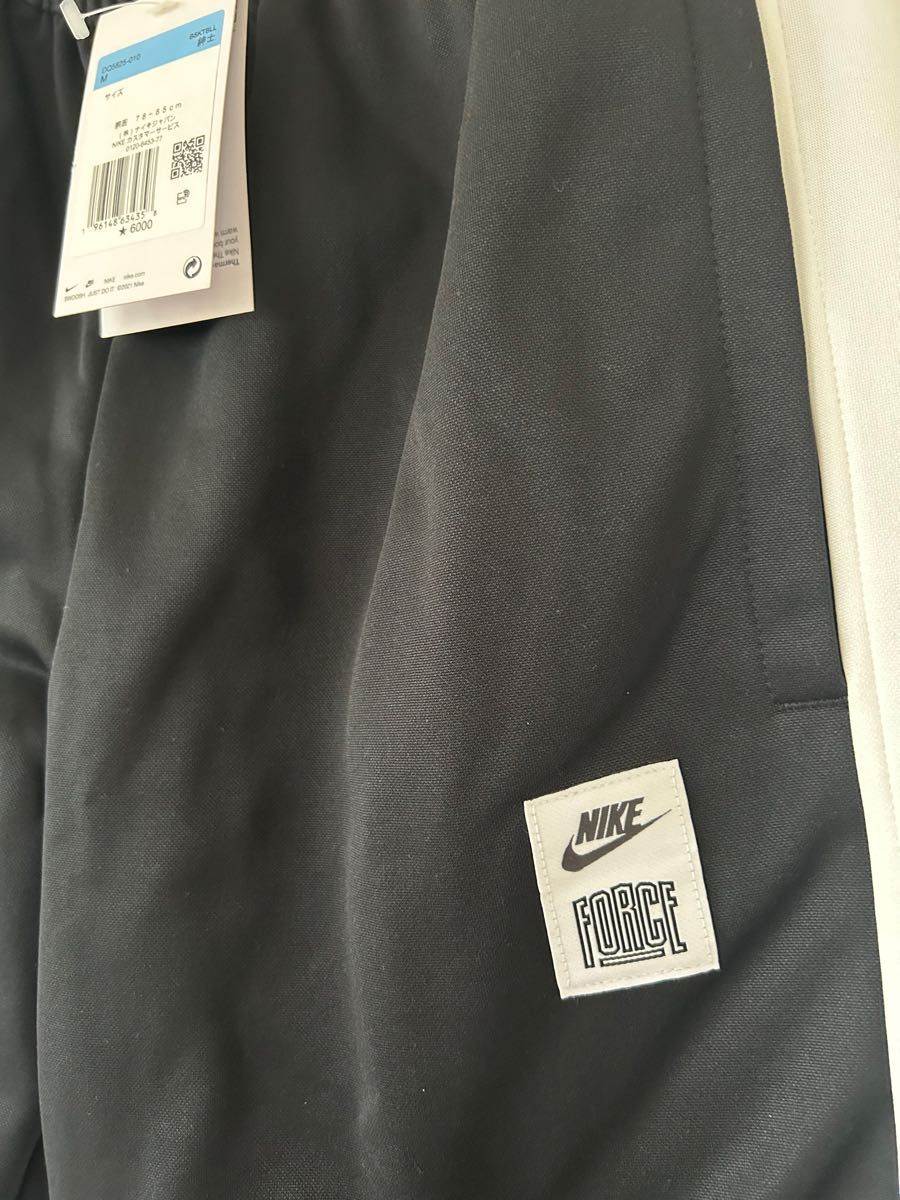 新品NIKE FORCEセットアップ#上下セットブラック#プルオーバー 新品NIKE FORCEセットアップ#上下セットブラック#プルオーバー