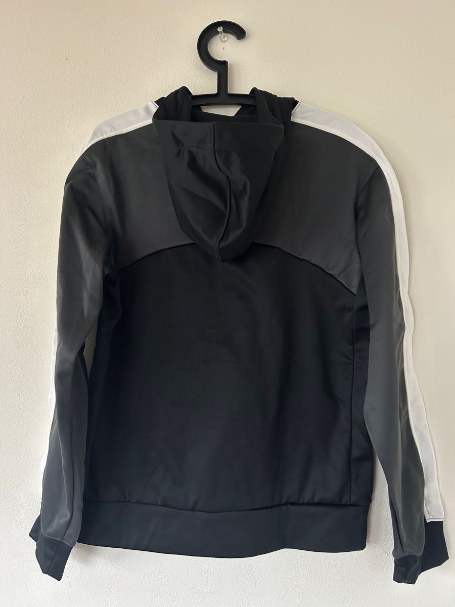 新品NIKE FORCEセットアップ#上下セットブラック#プルオーバー 新品NIKE FORCEセットアップ#上下セットブラック#プルオーバー