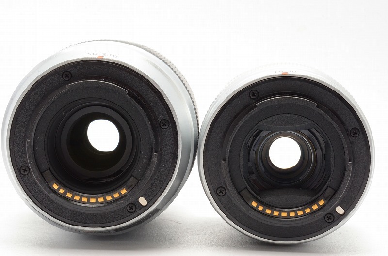 美品 Fujifilm フジフィルム X-A2 シルバー ミラーレスデジタルカメラ