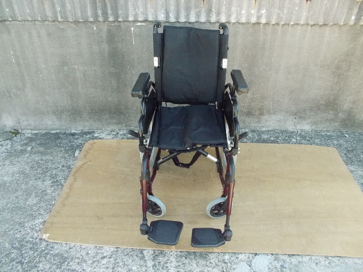 TS-23-1023-06　　　アルバジャパン　　多機能介助式車椅子　　イ-ウイング16_画像2