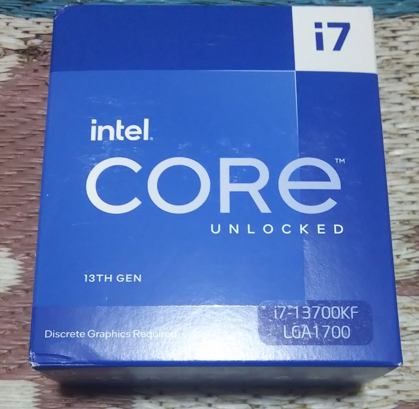 Intel core7 13700KF と ネコグリス2ｇ