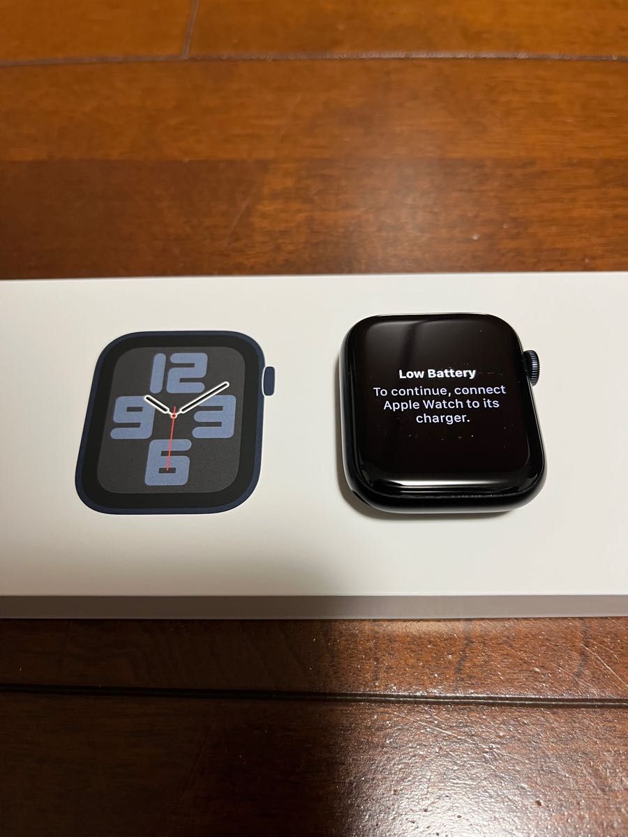 美品 Apple Watch SE(GPSモデル)- 44mmミッドナイト 美品 Apple Watch SE(GPSモデル)- 44mmミッドナイト