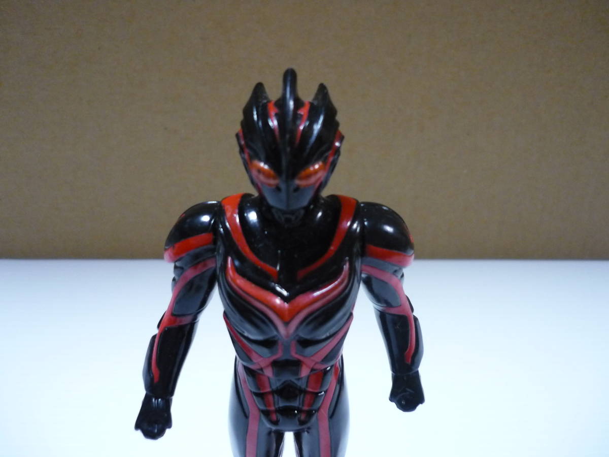 [管01]【送料無料】ソフビ ダークザギ 2013 ウルトラ怪獣 ウルトラマンネクサス フィギュア 円谷 特撮 ライブサイン_画像2