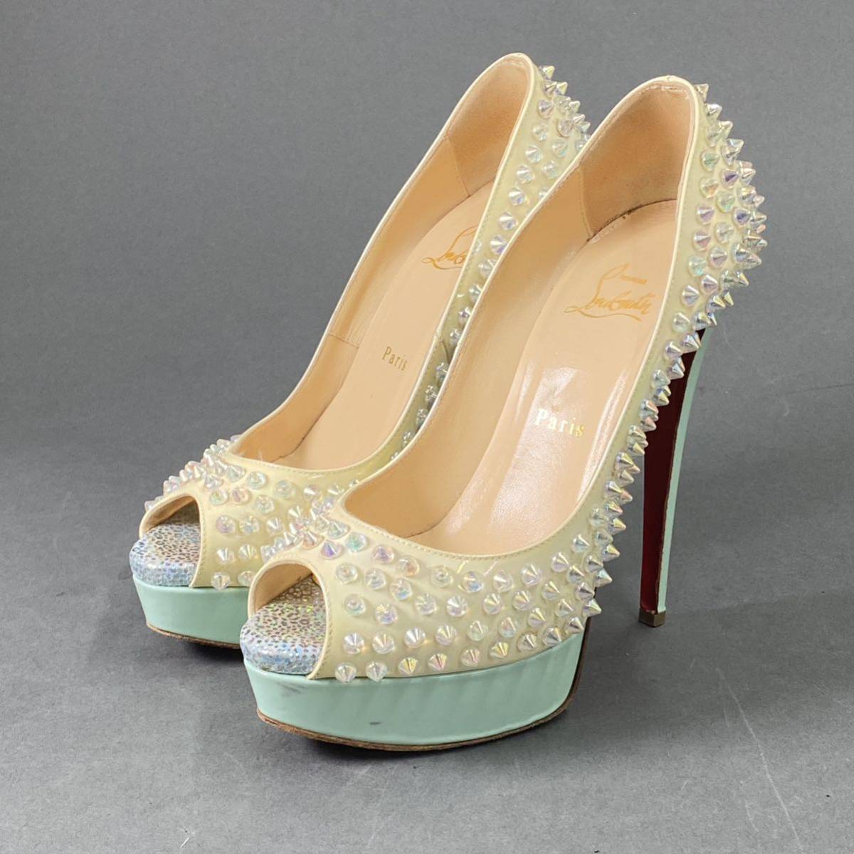 お気にいる】 スタッズ クリスチャンルブタン Louboutin Christian