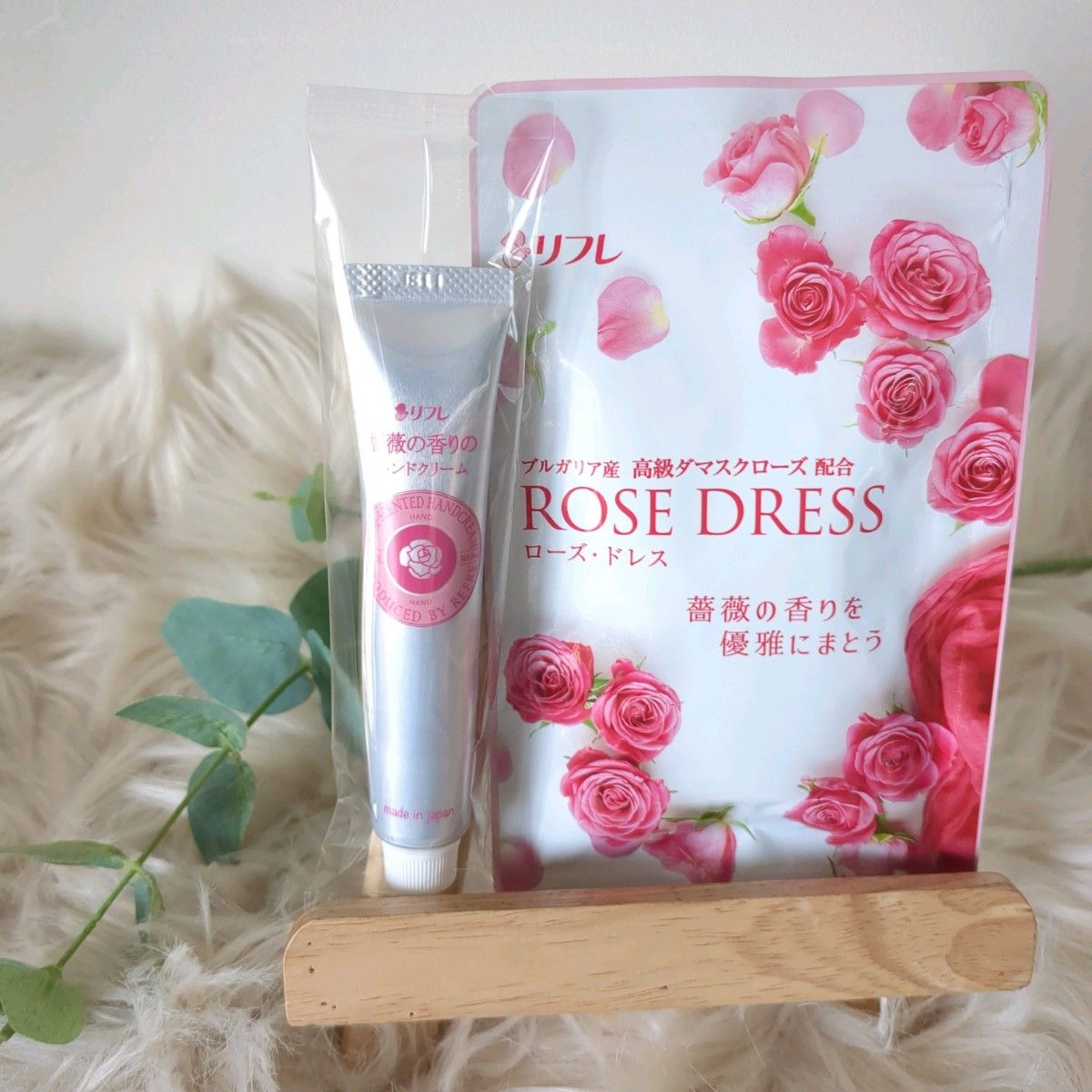 タイムセール＼(^o^)／リフレ ローズドレス サプリメント 薔薇の香りのハンドクリーム